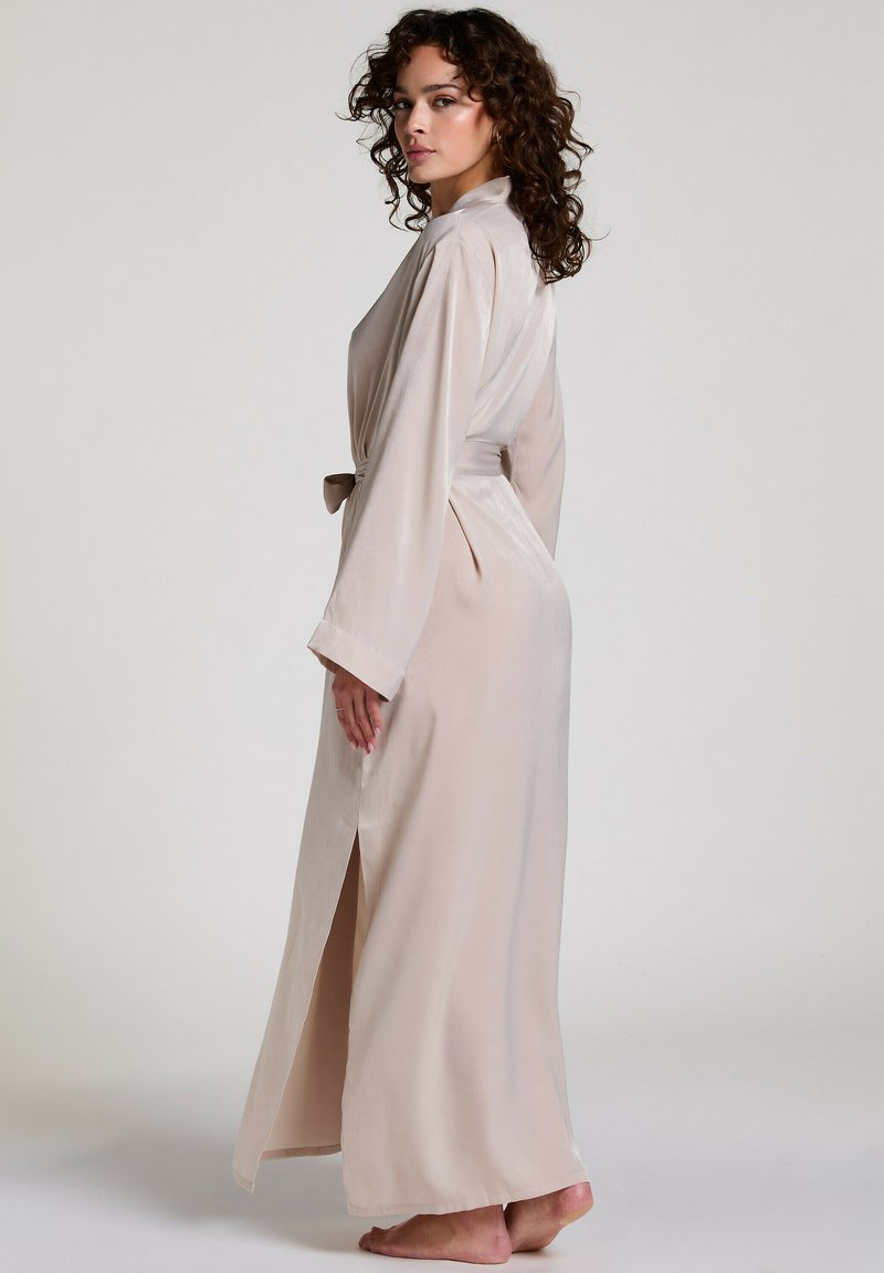 beige lace long sleeve wedding dress Dressing gown velvet beige – Whitestory & Friends main image 0