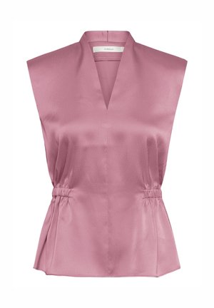 Ružičasta satenska bluza bez rukava s dubokim V-izrezom i skupljenim elastičnim bočnim stranama koje oblikuju struk, prikazana na čistoj bijeloj pozadini.