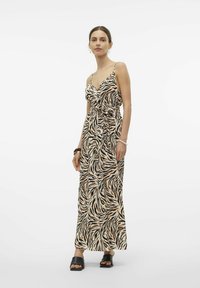 Vero Moda VMEASY LANGES - Vestito lungo - birch