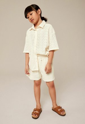 TEXTURED SET - REGULAR FIT - Short - ecru cream