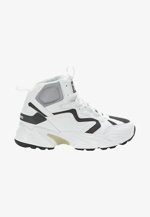 Trainers - white