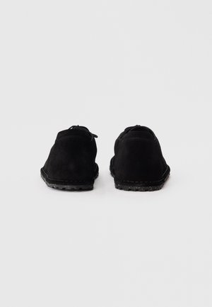 Uvrstitev 5: Birkenstock - UTTI REGULAR UNISEX - Jadralni čevlji