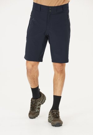 Marineblaue Shorts mit tailliertem Schnitt, aus leichtem Material gefertigt. Verfügt über seitliche Taschen mit Reißverschluss und einen Verschluss mit zwei Knöpfen.