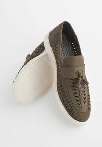 Next TASSEL REGULAR FIT - Polobotky - khaki green