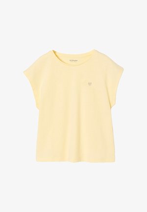 Hellgelbes kurzärmeliges Kleinkindshirt mit rundem Ausschnitt und kleinem funkelndem Herzdetail auf der linken Brust.
