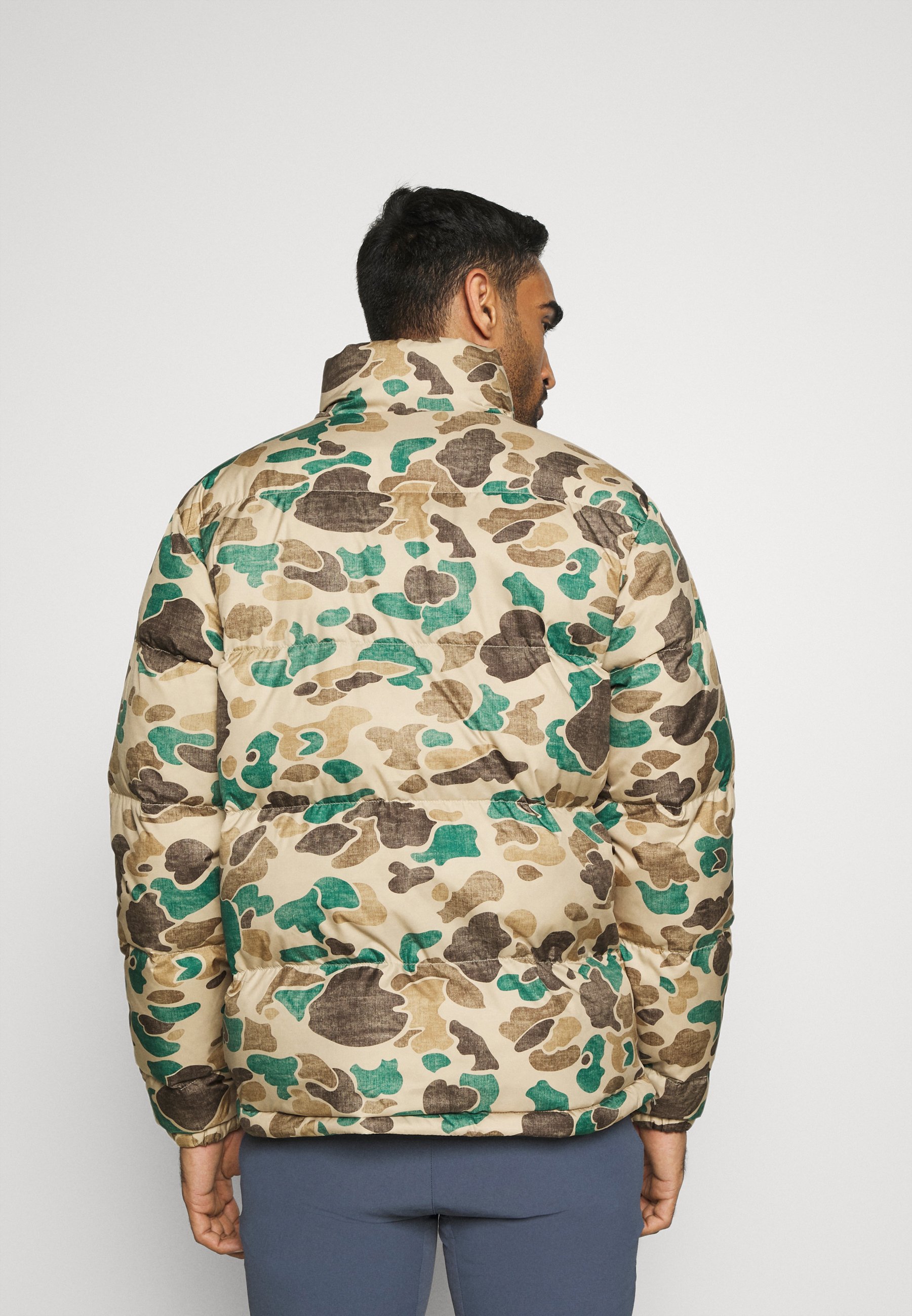 plumas north face camuflaje