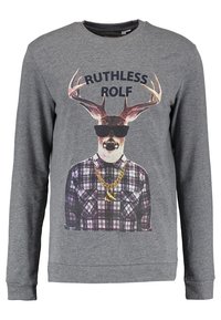 Felpa grigia con un grafico di un cervo che indossa occhiali da sole e una camicia scozzese, con il testo "RUTHLESS ROLF" sopra il design.