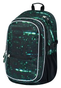 Zaino nero con motivo in codice binario verde, due scomparti con zip, rifiniture bianche, spallacci regolabili e una maniglia superiore per il trasporto.