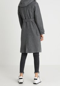 TWINTIP Mantel - mottled grey
