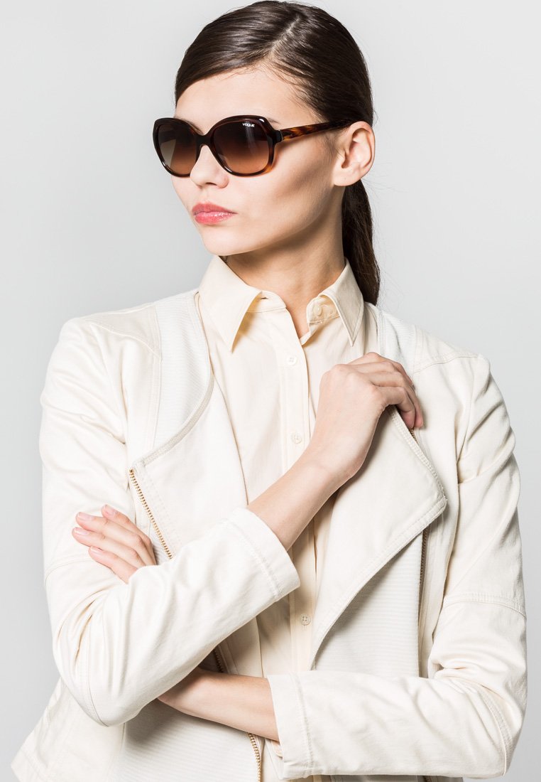 VOGUE Eyewear - Sluneční brýle - brown, Zvětšit