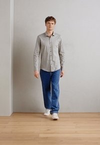 Lindbergh SUPERFLEX SHIRT - Camicia - deep brown