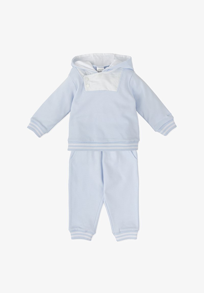 Conjunto de dos piezas en azul claro con un pulóver con capucha que presenta un panel texturizado y pantalones a juego con puños acanalados y bolsillos laterales.