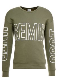 Sudadera verde oliva hecha de una mezcla de algodón, con un destacado texto blanco "REMIX" en el frente y "UNITED" en las mangas, con puños de canalé.