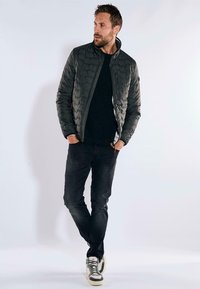 Thumbnail Image 2