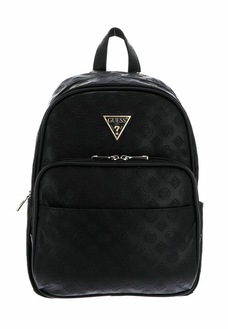 Sac à dos noir en matériau texturé. Comprend une poche zippée à l'avant, un patch logo triangulaire et une poignée supérieure. Surface lisse avec des motifs en relief.