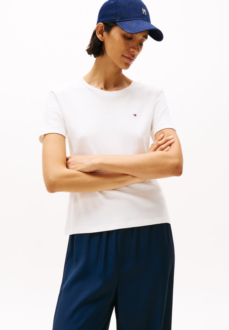 Tommy Hilfiger - SLIM CODY - T-shirts print - ecru, Forstør