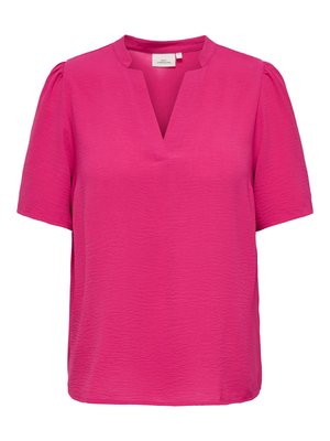 Felroze blouse met korte mouwen van gestructureerde stof, v-hals, lichte plooitjes op de schouders en een losse pasvorm.