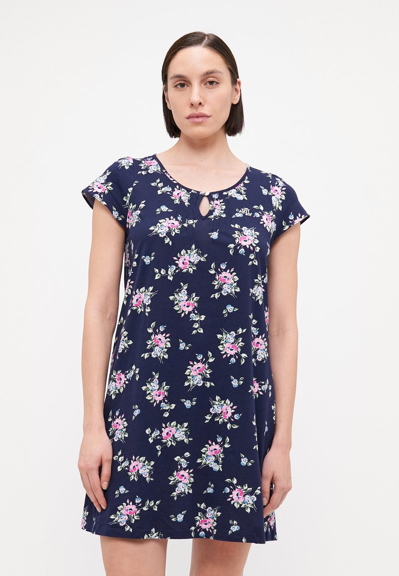 Vestido naval con estampado floral y mangas cortas, que presenta flores rosas y azules, un escote en forma de ojo de cerradura y un corte relajado, confeccionado en una tela suave.