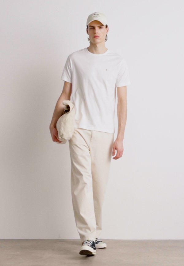 PRINTED ARCHIVE SHIELD - Basic T-shirt4