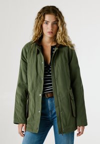 TESS - Lühike jakk - khaki green