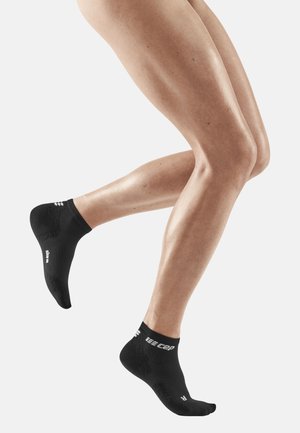 CEP COMPRESSION ULTRALIGHT LOW CUT - Sports socks - black