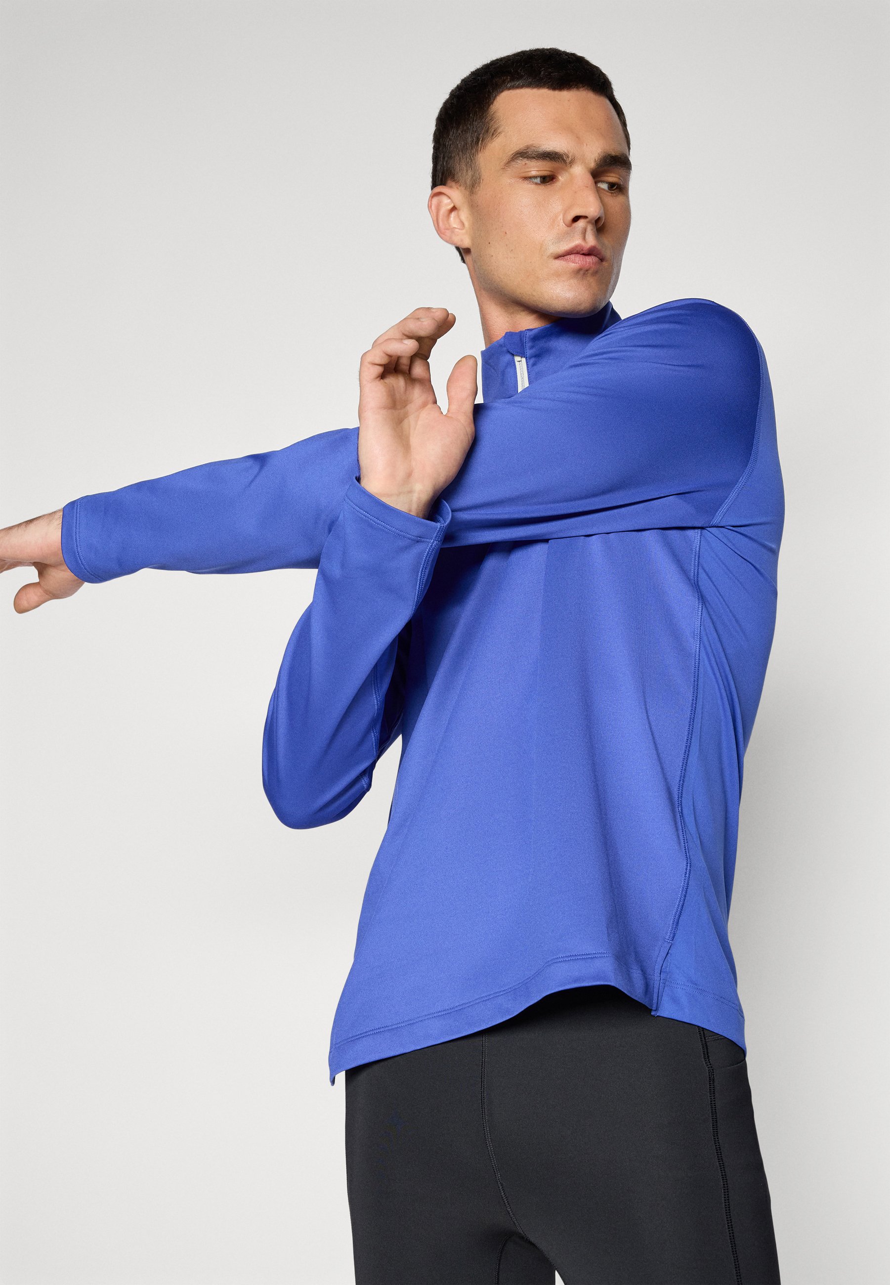 ASICS CORE 1/2 ZIP WINTER TOP - Long sleeved top - royal/royal