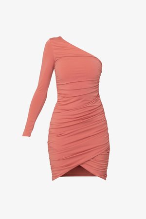Korálovo ružové priliehavé šaty s jedným ramenom, s dlhým rukávom na ľavej strane a s nariasenými detailmi po celej látke.