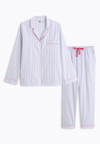 Set di pigiama in cotone con righe verticali blu chiaro e bianche, dettagli rossi sui polsini e sulla tasca, top con bottoni e pantaloni con vita elastica.