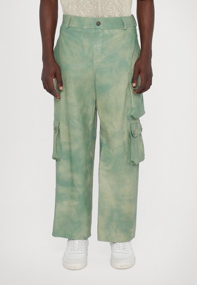 Les Benjamins VINTAGE PANT - Pantalon en cuir - army green
