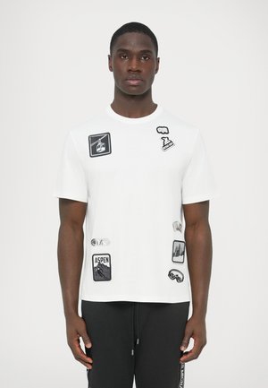 SKI TEE - Apdrukāts T-krekls - white