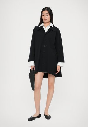 Rankning 5: MM6 Maison Margiela - MIDI DRESS - Skjortklänning