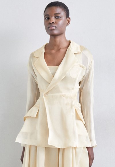 A.W.A.K.E. MODE FITTED JACKET WITH BACK CUT OUT - Blazer - beige