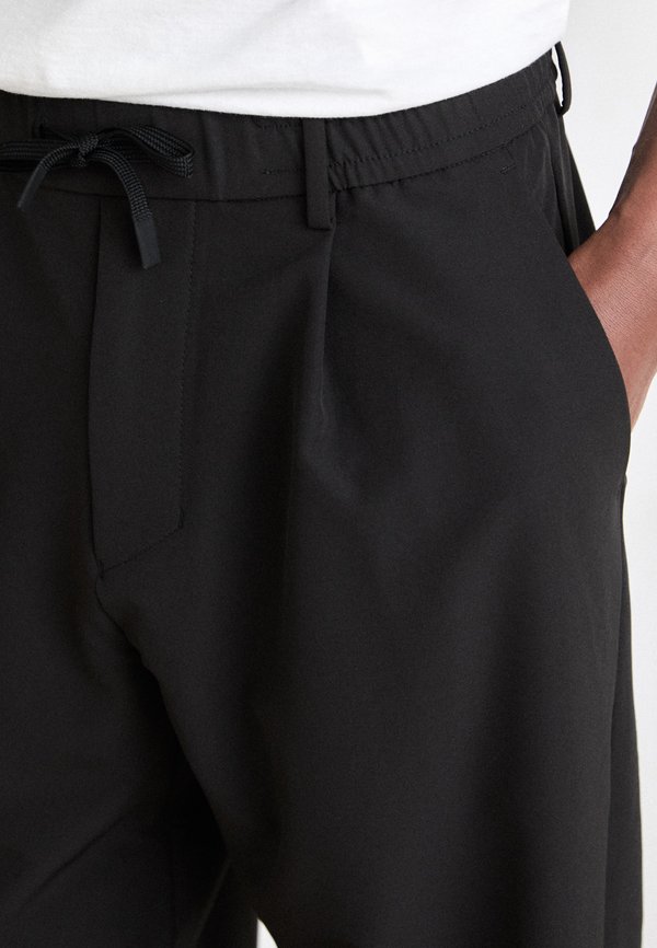 CONVERT PLEAT - Trousers3