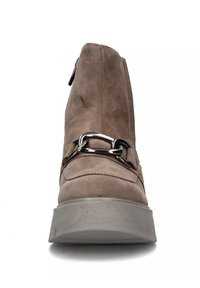 IGI&CO CON MORSETTO METALLICO - Stivaletti con plateau - beige