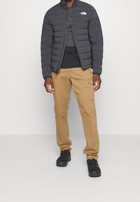 The North Face Bunda z prachového peří - black