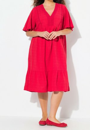 Day dress - red