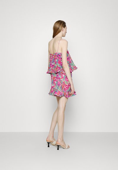 AMUR KATE PLEATED MINI DRESS - Cocktail φόρεμα / Φόρεμα για πάρτι - calla lilypastel floral
