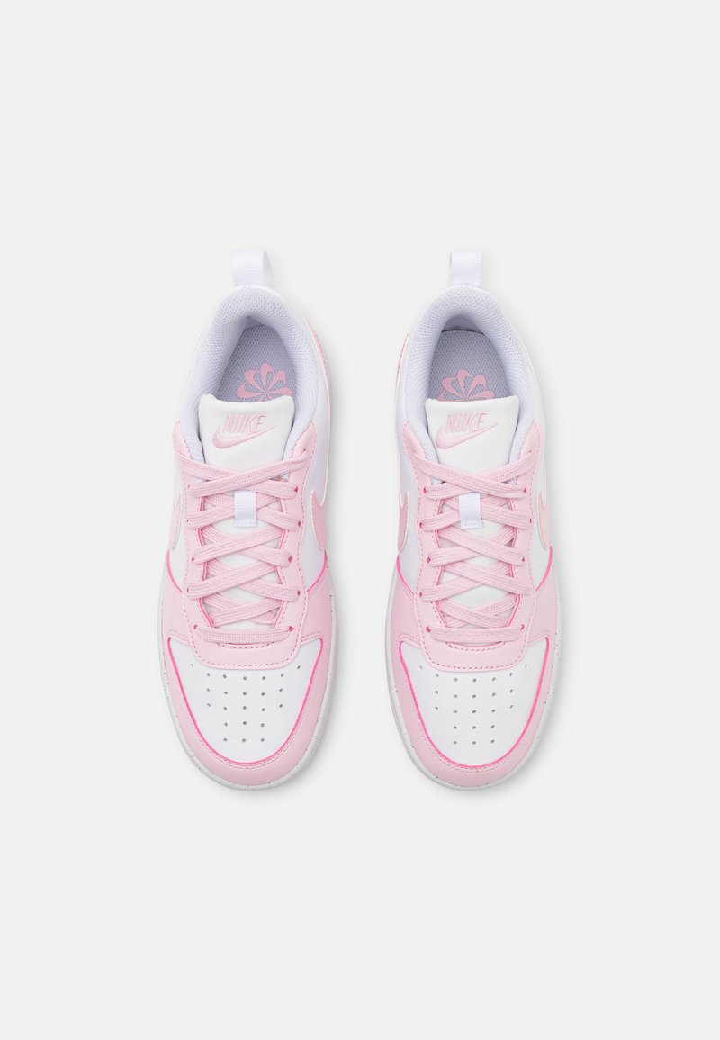 Nike Sportswear COURT BOROUGH LOW UNISEX Sneakers basse white