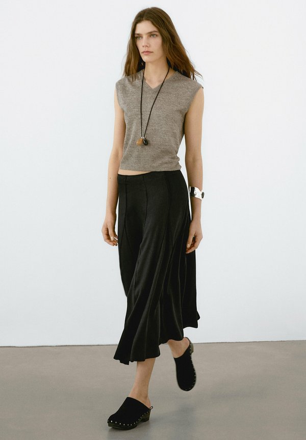 WITH SEAM DETAILS  - A-Linien-Rock