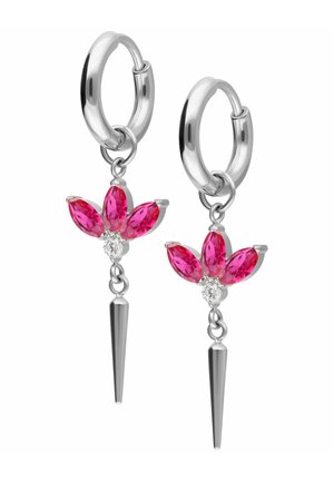 Silberne Creolen mit drei pinkfarbenen Marquise-Steinen, einem kleinen klaren Stein in der Mitte und einem spitzen silbernen Spike-Anhänger.