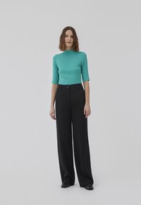 Modström KROWN - T-shirt basic - deep mint
