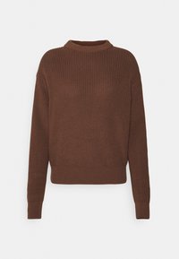 Maglione marrone lavorato a maglia con un alto collo, una texture a coste, maniche lunghe e una vestibilità corta. Presenta un design casual e rilassato.