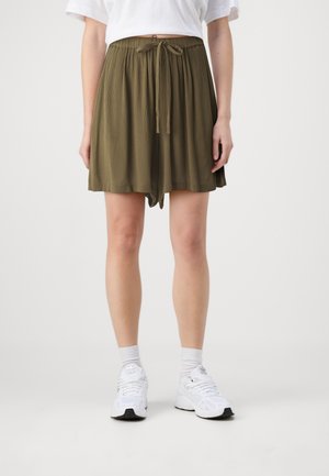 Shorts - khaki