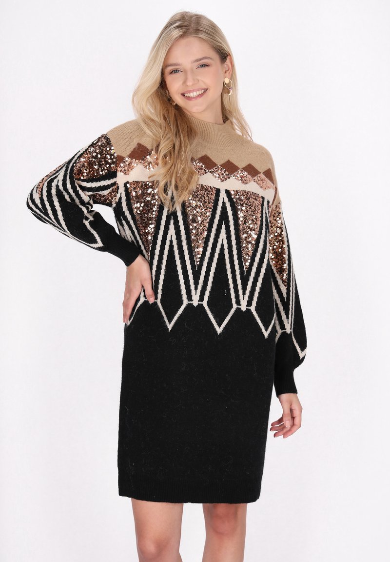 Abito lavorato a maglia con un motivo geometrico beige e nero, arricchito da dettagli in paillettes bronzo, maniche lunghe e una vestibilità comoda.