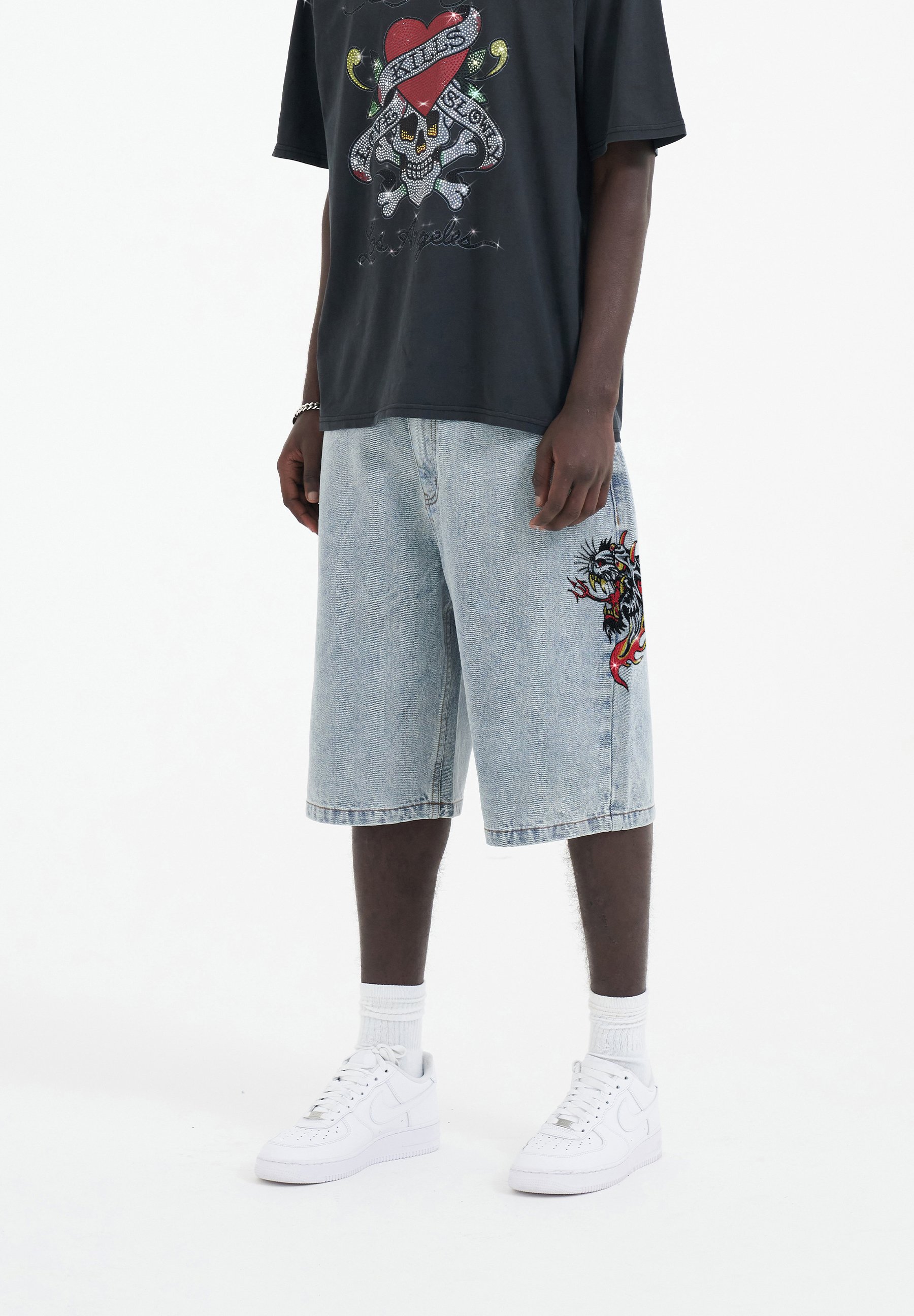 【COLOR iN ID】graish denim shorts FRAME The Easy Faded-Wash Denim Shorts in ZURICH | endource