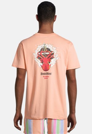 WREAKING HAVOC - Print T-shirt - peach