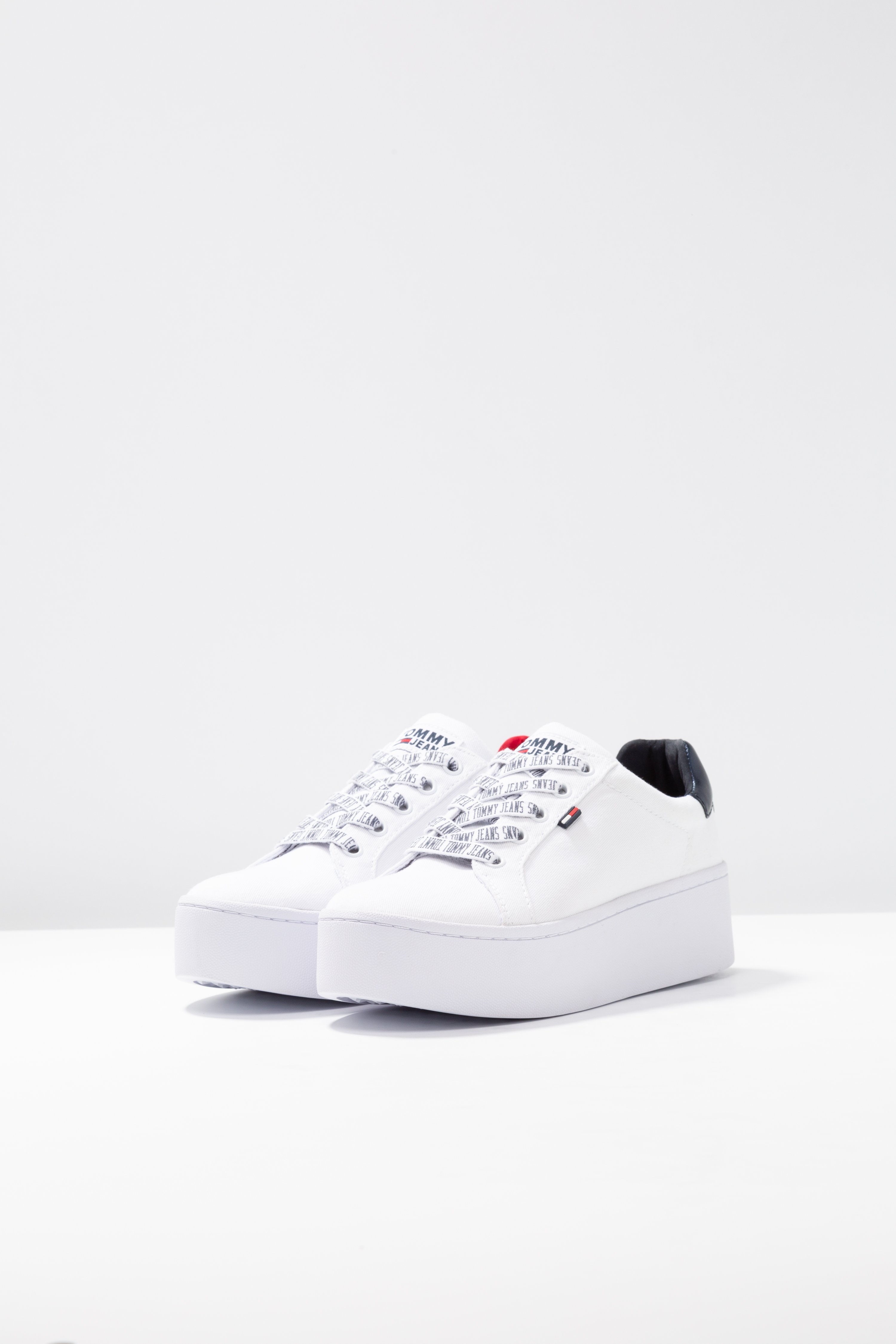 tommy jeans roxie sneakers