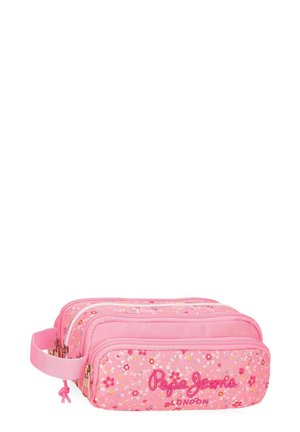 Estuche de lápices floral rosa con tres compartimentos con cremallera y un asa lateral, bordado con "Pepe Jeans London" en hilo rosa.