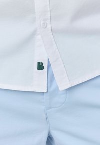 Non sélectionné, blanc