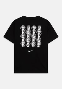 Nike Sportswear TEE GIANNIS UNISEX - Nyomott mintás póló - black